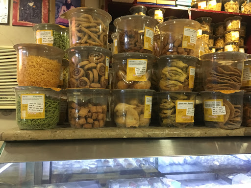 Gangotree Sweets & Snacks, 42, Cathedral Road, Opp. Stella Maris College, Chennai, Tamil Nadu 600086, India, Sweet_shop, state TN