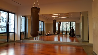 Photos of Leo's Sports Club GmbH