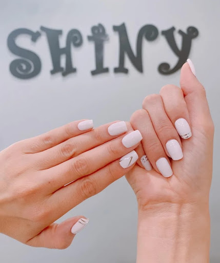 Shiny Nails Salon