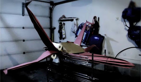 Video : かなり大きな折り紙のX-wing