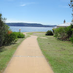 Path leading to cottage on South Head (255608)