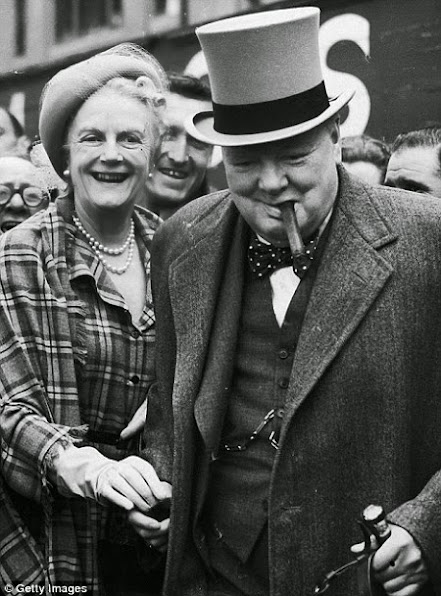 Thủ tướng Anh Winston Churchill và phu nhân.