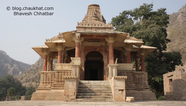 Bhangarh - Temple Entrance