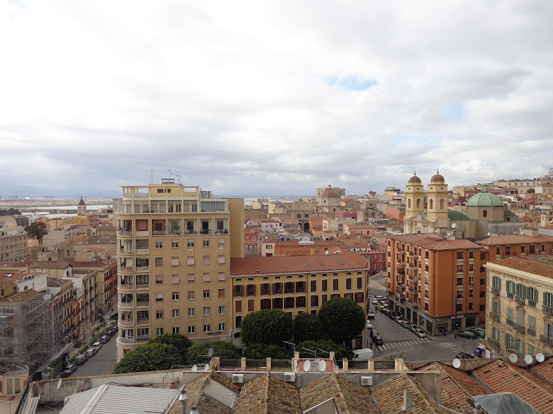 А включите-ка мне усилители качки! А подайте-ка белых пиджаков. Costa Paсifica февраль 13г