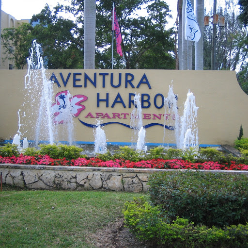 Aventura Harbor Apartments logo