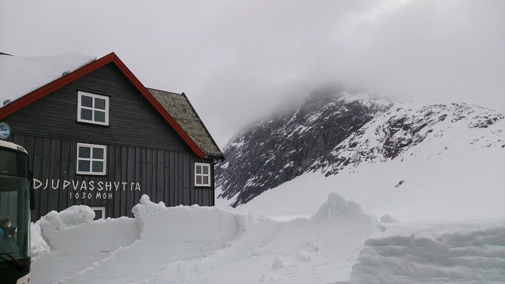 Кусочек прекрасной Норвегии в мокром холодном круизе Серенады, или Комедия обломов