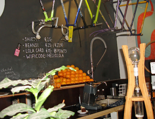 Lola Bikes & Coffee