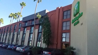 Photos of Holiday Inn Hotel & Suites Phoenix Airport North
