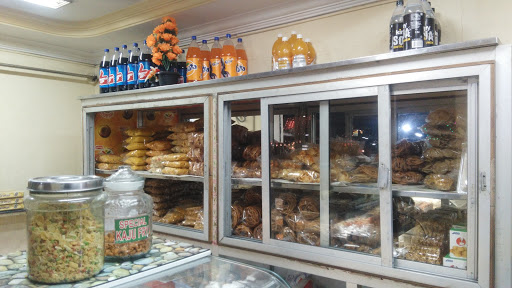 Bhoji Pure Ghee Sweets, Balajipeta Center, Bommur Road, Rajahmundry, Andhra Pradesh, India, Namkeen_Shop, state AP