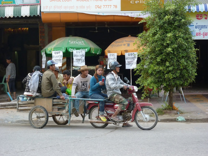 Blog de voyage-en-famille : Voyages en famille, Kampong Chhnang - Battambang