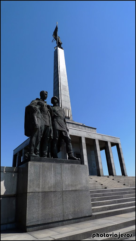 Monumento a Slavin