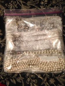 How to pack your necklaces for a move using a sandwich bag