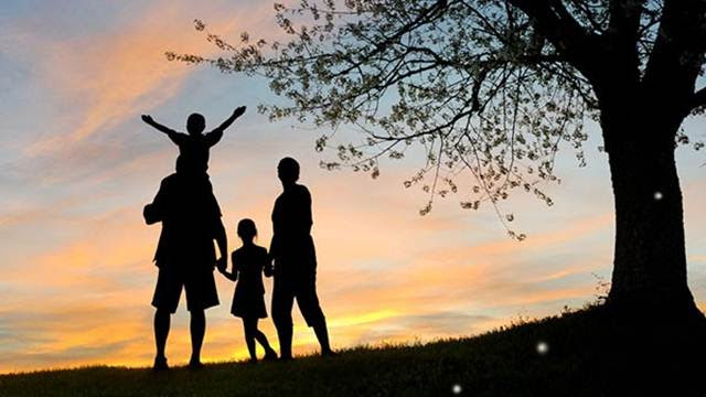 Xin phép, cám ơn và xin lỗi là ba từ giúp duy trì hạnh phúc gia đình