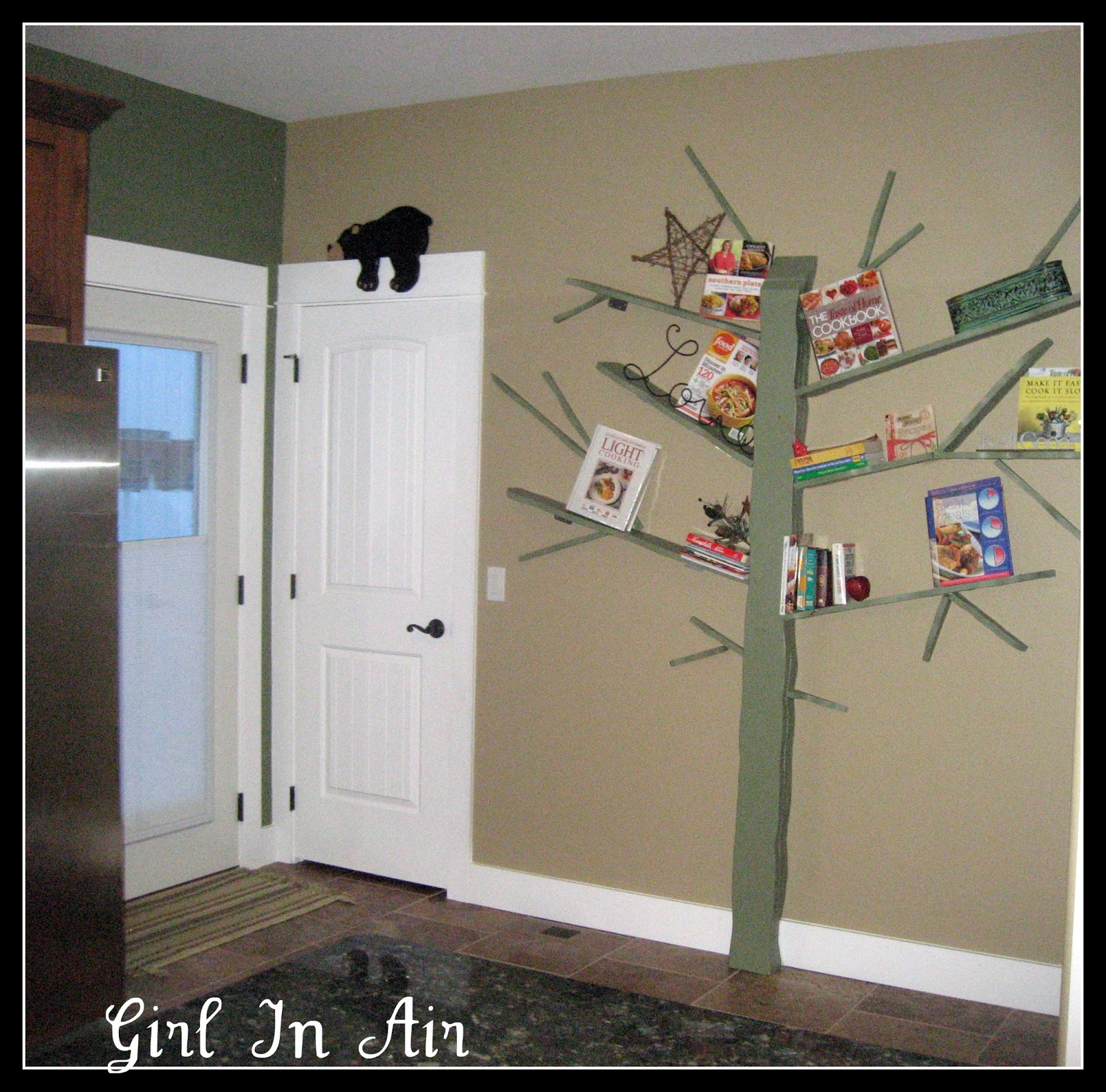 Girl In Air Blog Make A Tree Bookshelf