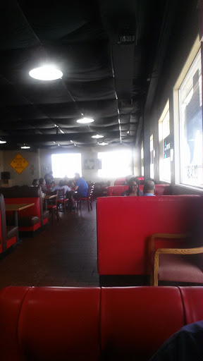Restaurant «Route 35 Diner», reviews and photos, 12946 Interstate 35 Access Rd, Von Ormy, TX 78073, USA