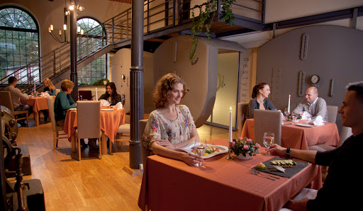 Pałac Mierzęcin Wellness & Wine Resort