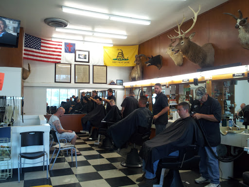 Barber Shop «Okolona Center Barber Shop», reviews and photos, 7801 Preston Hwy, Okolona, KY 40219, USA