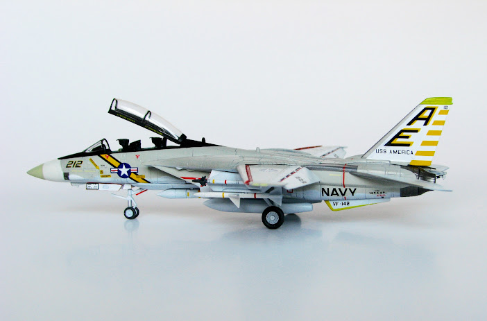 F-14%2B060.jpg