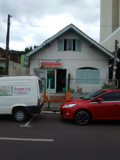 Escola De Musica Cheiran, Av. Getúlio Vargas, 1118 - Centro, Osório - RS, 95520-000, Brasil, Escola, estado Rio Grande do Sul