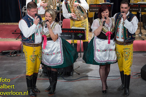 Blaaskapel Freunde Echo met Tufaranka Overloon 19-04-2014 (33).jpg