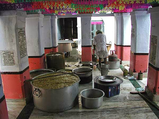radha-kunda-3