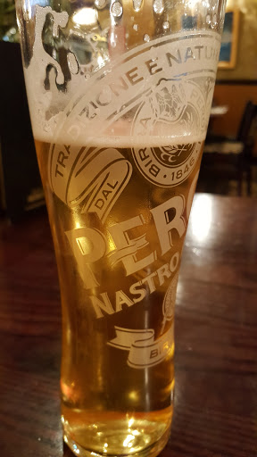 Henrys Cafe Bar