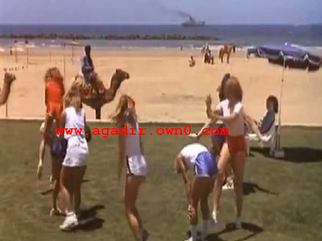 شاطئ اكادير قبل وبعد الزلزال سنة 1960 Fddy