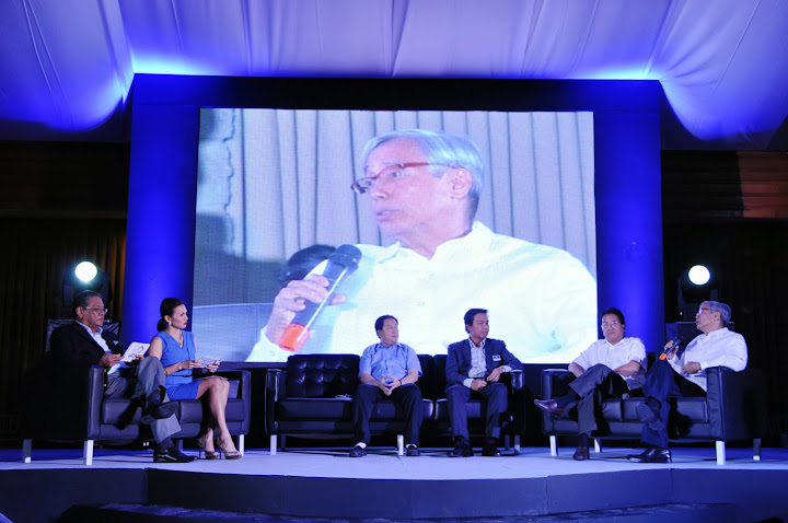 UCPB holds economic forum