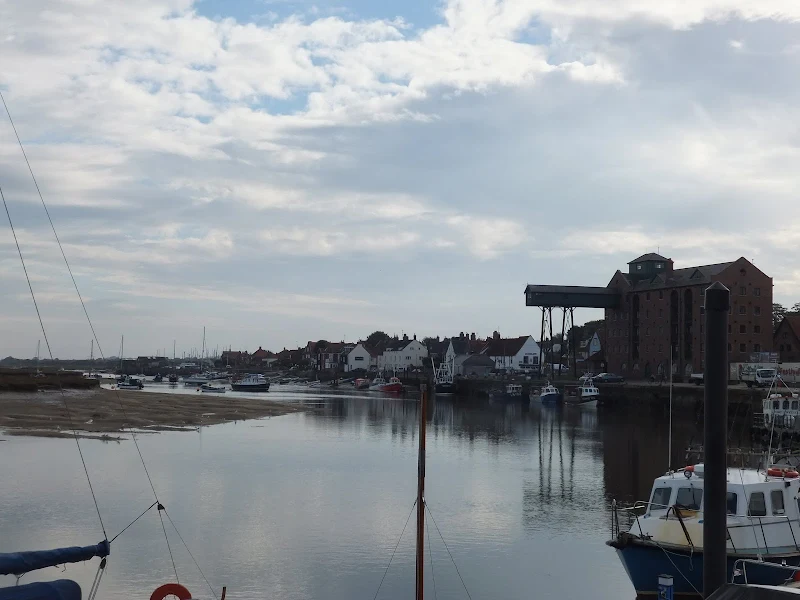 Wells quay