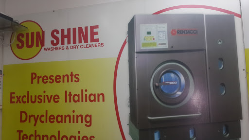 Sunshine Washers & Dry cleaners, 203, Samarth Sarthi,, Near Destiny , Parle Point, Surat, Gujarat 395007, India, Laundry_Service, state GJ