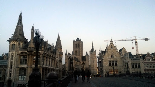 Gent Korenmarkt Perron 2