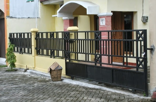 Desain Pagar Rumah Minimalis dari besi Desain Pagar Rumah Minimalis dari besi