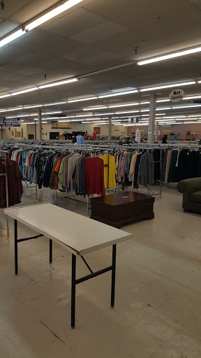 Thrift Store «Downtown Rescue Mission Thrift», reviews and photos, 1407 N Memorial Pkwy # B, Huntsville, AL 35801, USA