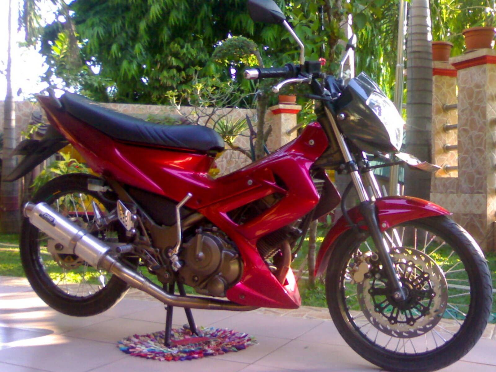 Download Ide Modifikasi Motor Supra X 125 Warna Merah Terkeren