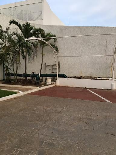 Premier Cancún Vacations, Plaza La Hacienda, Blvd. Kukulkan 25, Col. Zona Hotelera, 77500 Cancún, Q.R., México, Agencia de espectáculos | SON