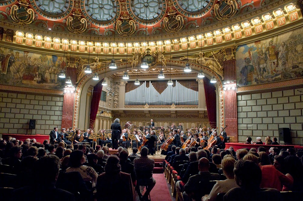 Imagini de la concertul în memoria lui Corneliu Coposu, Ateneul Român, 20 mai 2014 Imagini de la concertul în memoria lui Corneliu Coposu, Ateneul Român, 20 mai 2014