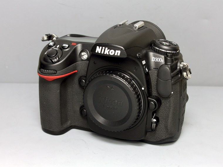 Nikon D300S デジタル一眼レフカメラ - 札幌中古カメラ 販売・買取