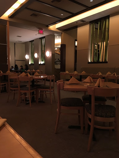 Asian Restaurant «Bamboo Fine Asian Cuisine & Sushi Bar», reviews and photos, 1 Lan Dr, Westford, MA 01886, USA