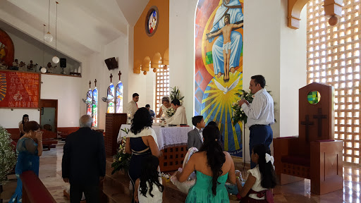 Parroquia de La Divina Providencia, Universo 129, Aurora, 43338 Puerto Vallarta, Jal., México, Iglesia católica | JAL