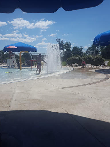 Water Park «Green Lake Family Aquatic Center», reviews and photos, 1100 River Oaks Dr, Calumet City, IL 60409, USA
