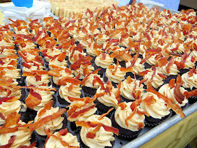 Eat Mobile 2013 food cart festival Willamette Week Hungry Heart Cupcakes tastes Portland bacon cupcakes