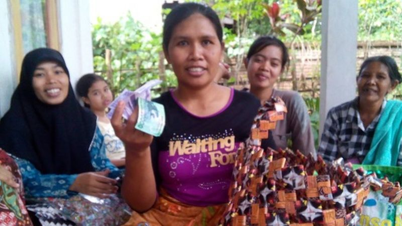 Lombok people deal with plastic waste