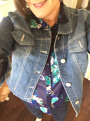 Fashion Friday- Floral blouse, The Style Sisters