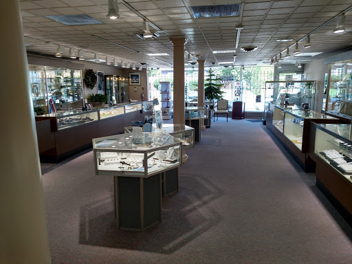 Jewelry Store «Shallow Jewelers», reviews and photos, 8919 W Greenfield Ave, West Allis, WI 53214, USA