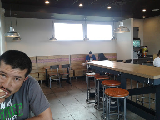 Fast Food Restaurant «Taco Bell», reviews and photos, 200 Mortown Way, Shelbyville, KY 40065, USA