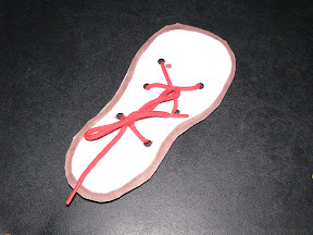 Shoe shape sewing card