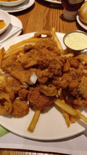 Seafood Restaurant «Legal Sea Foods», reviews and photos, 50 Worcester Rd, Framingham, MA 01702, USA