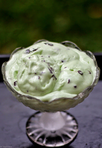 Eggless Homemade Natural Mint Chocolate Chip Ice Cream Recipe | Eggless Ice Cream written by Kavitha Ramaswamy of Foodomania.com