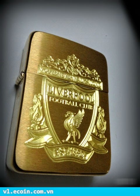 Zippo khắc logo Liverpool
