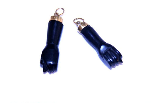 Manita+De+Azabache+Baby+Bracelet Manita De Azabache Baby Bracelet http://greenleaveschits.co.in/admin ...